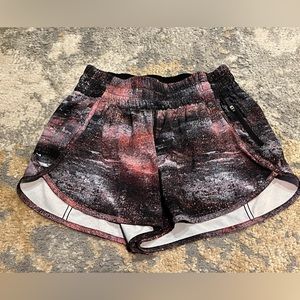 Lululemon Speed Up Shorts size 6